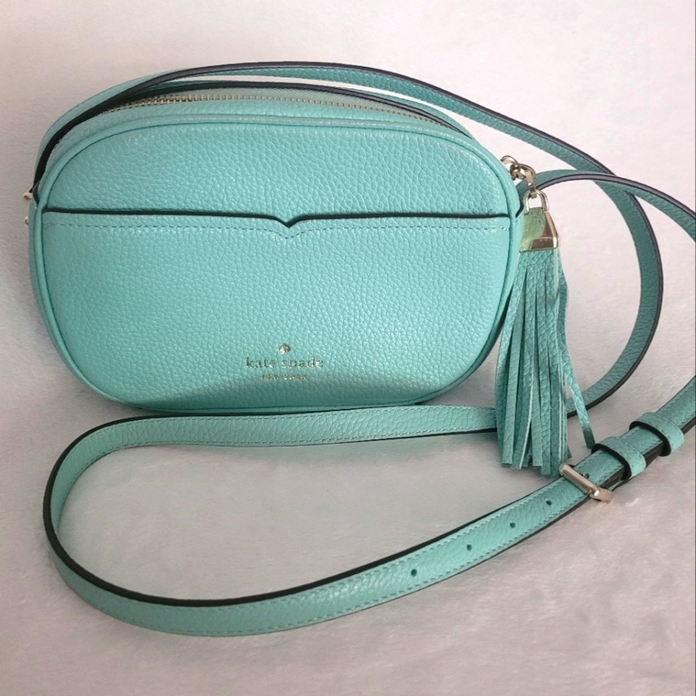 🎉HP🎉 Kate Spade crossbody purse